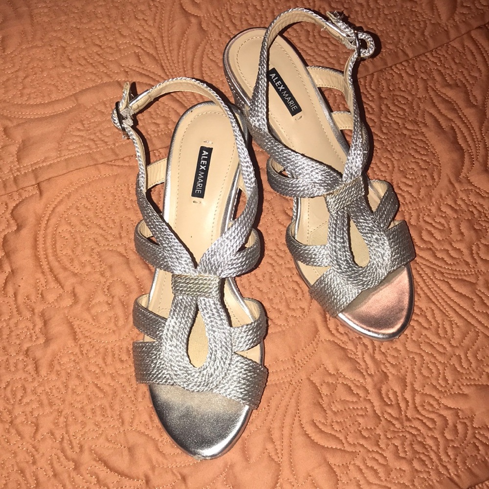 silver wedge